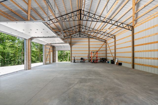 7922 E Plunders Creek Rd, Dickson, TN 37055