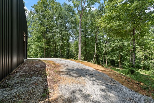 7922 E Plunders Creek Rd, Dickson, TN 37055