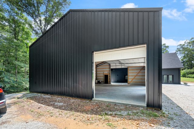 7922 E Plunders Creek Rd, Dickson, TN 37055