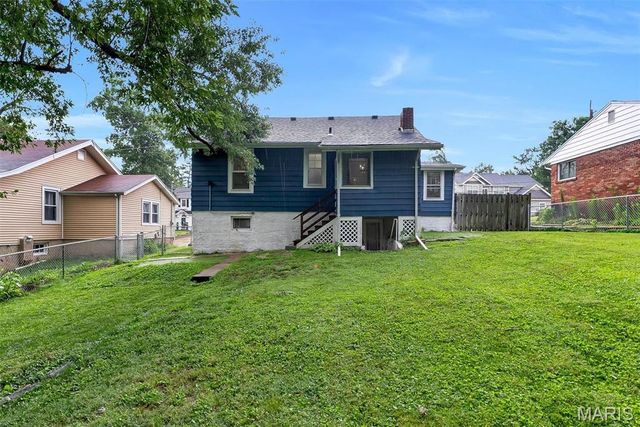 907 N Woodlawn Avenue, Kirkwood, MO 63122