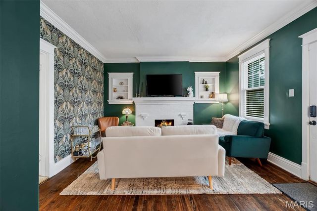 907 N Woodlawn Avenue, Kirkwood, MO 63122