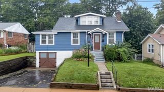 907 N Woodlawn Avenue, Kirkwood, MO 63122