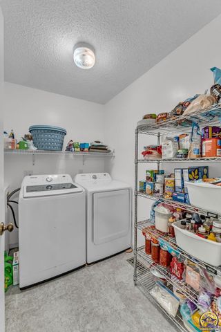 228 W Main ST, Carbondale, KS 66414