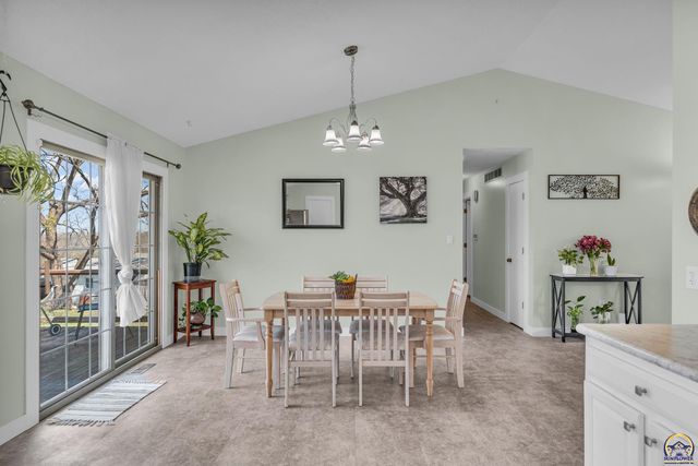 228 W Main ST, Carbondale, KS 66414