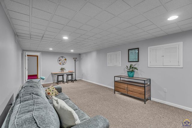 228 W Main ST, Carbondale, KS 66414