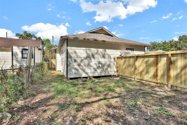 4124 Sayers Street B, Houston, TX 77026