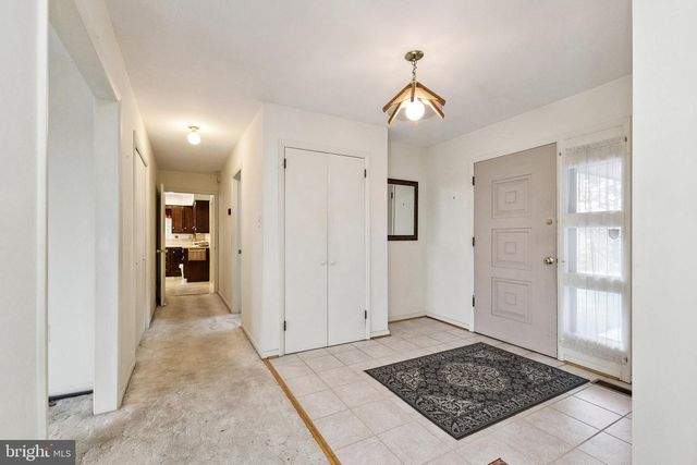 17167 SIMPSON CIR, Paeonian Springs, VA 20129