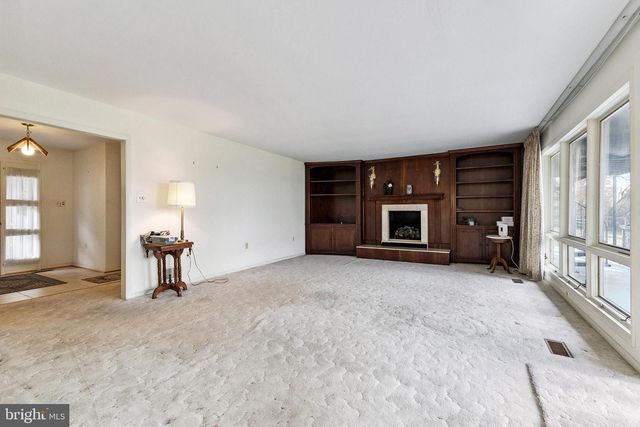 17167 SIMPSON CIR, Paeonian Springs, VA 20129