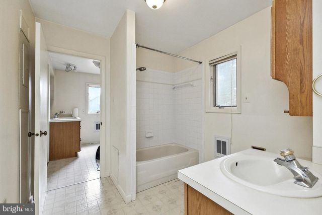 17167 SIMPSON CIR, Paeonian Springs, VA 20129