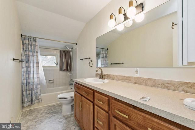 17167 SIMPSON CIR, Paeonian Springs, VA 20129