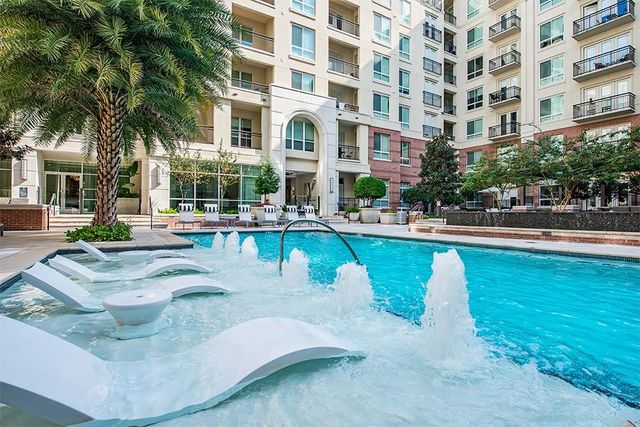 2801 Water Wall Drive B1, Houston, TX 77057