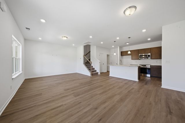209 Martindale Ln, Clarksville, TN 37043