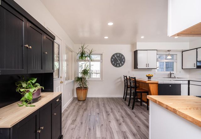 6224 Templeton Dr, Carmichael, CA 95608