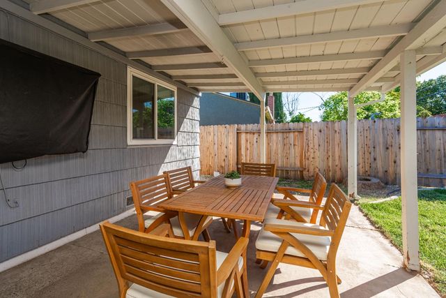 6224 Templeton Dr, Carmichael, CA 95608