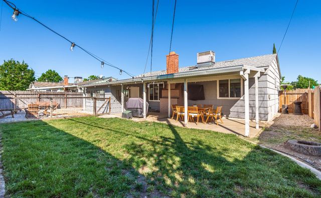 6224 Templeton Dr, Carmichael, CA 95608