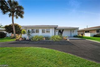 616 El Dorado PKWY E, Cape Coral, FL 33904