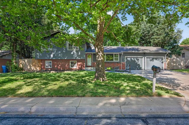 613 N Marguerite Pkwy, Derby, KS 67037