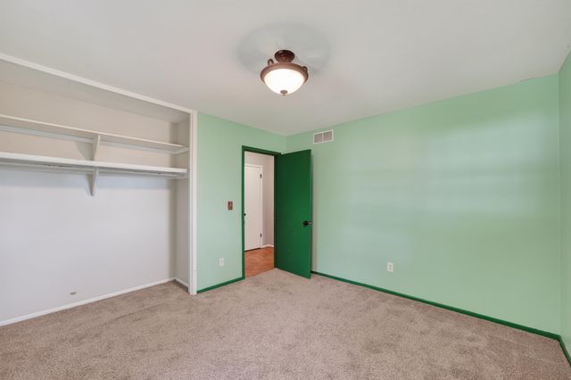 613 N Marguerite Pkwy, Derby, KS 67037