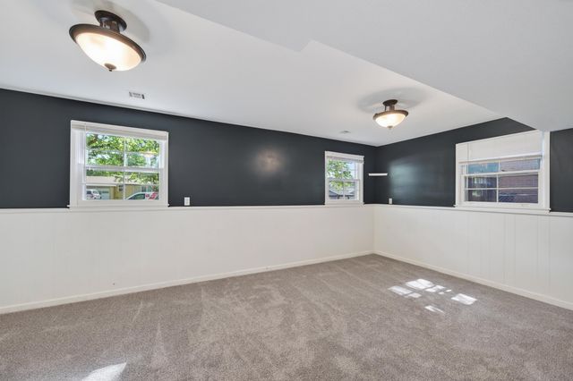 613 N Marguerite Pkwy, Derby, KS 67037