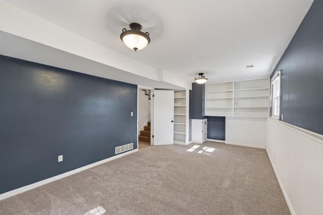 613 N Marguerite Pkwy, Derby, KS 67037