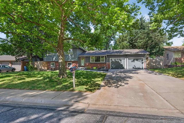 613 N Marguerite Pkwy, Derby, KS 67037