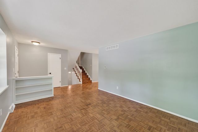 613 N Marguerite Pkwy, Derby, KS 67037