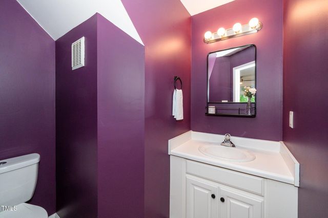 8009 Tobin Place, Raleigh, NC 27612