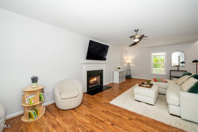 8009 Tobin Place, Raleigh, NC 27612