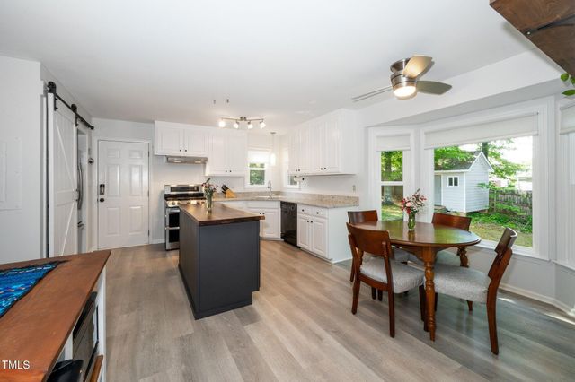 8009 Tobin Place, Raleigh, NC 27612