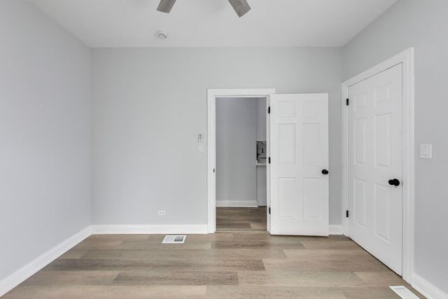 5317 W Van Buren Street, Chicago, IL 60644