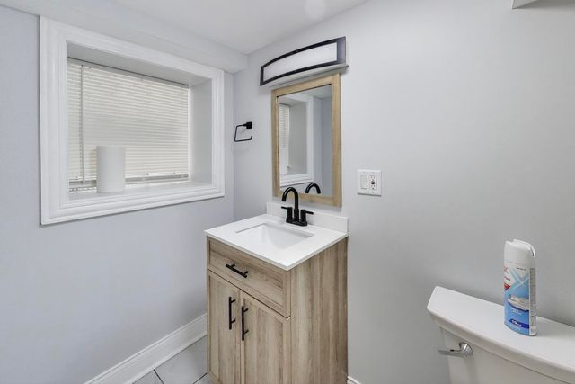 5317 W Van Buren Street, Chicago, IL 60644