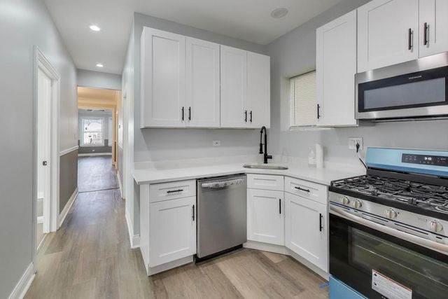 5317 W Van Buren Street, Chicago, IL 60644