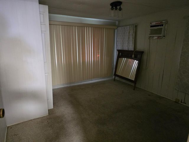 8122 SE Skylark Avenue, Hobe Sound, FL 33455