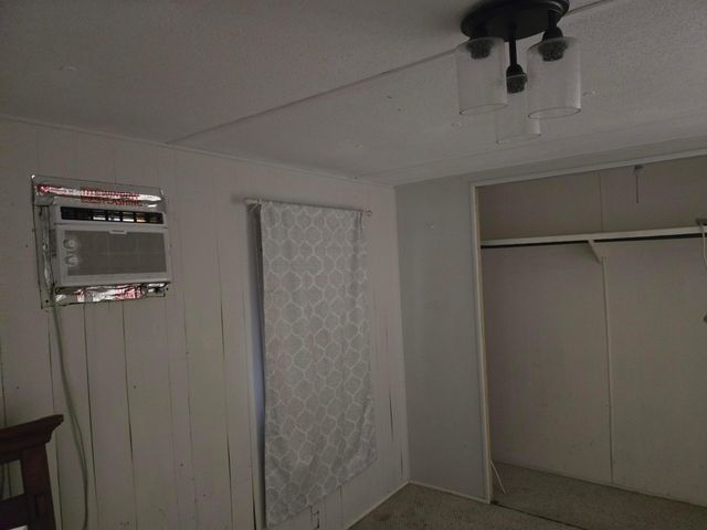 8122 SE Skylark Avenue, Hobe Sound, FL 33455