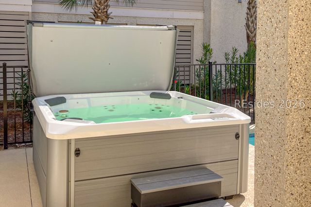 23 Holloman Trce, Hilton Head Island, SC 29928