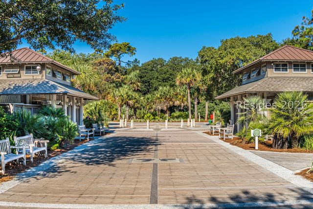 23 Holloman Trce, Hilton Head Island, SC 29928