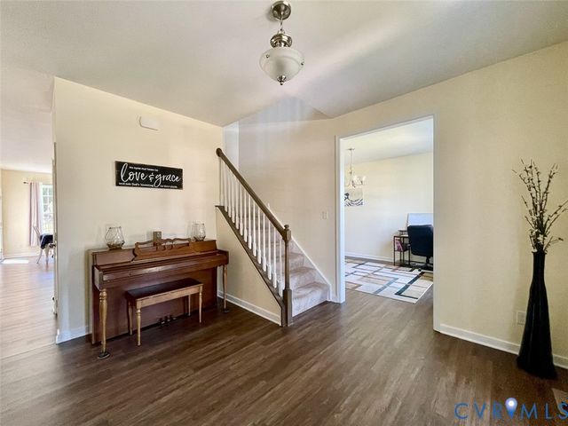 9506 Simonsville Rd, Midlothian, VA 23112