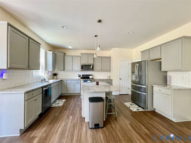 9506 Simonsville Rd, Midlothian, VA 23112