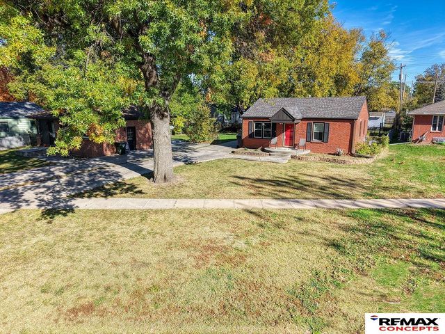 3460 Richmond Road, Lincoln, NE 68504