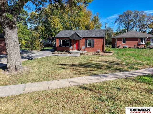 3460 Richmond Road, Lincoln, NE 68504