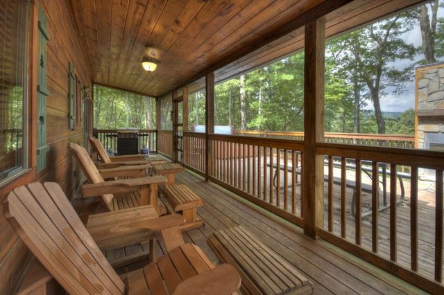 587 Candy Lane, Ellijay, IA 50512