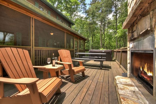 587 Candy Lane, Ellijay, IA 50512