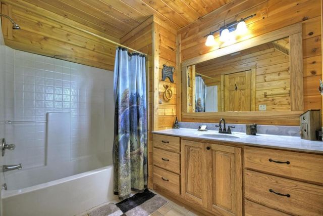 587 Candy Lane, Ellijay, IA 50512