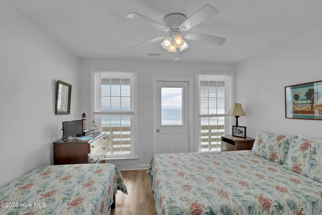 36 Porpoise Place, Sneads Ferry, NC 28460