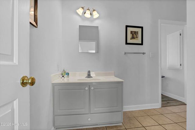 36 Porpoise Place, Sneads Ferry, NC 28460