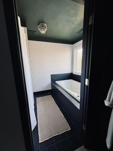 4670 Brookridge RD, Roanoke, VA 24014