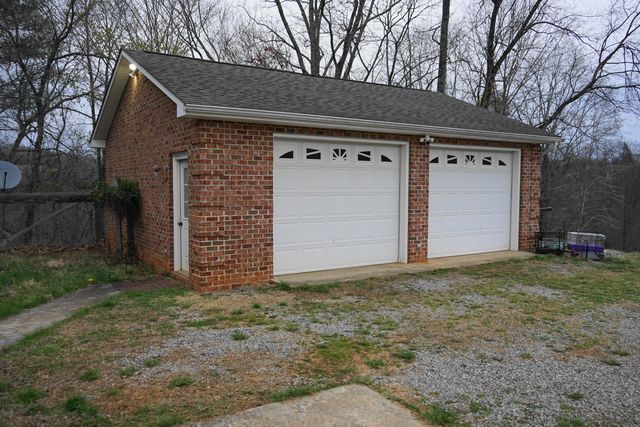 4670 Brookridge RD, Roanoke, VA 24014