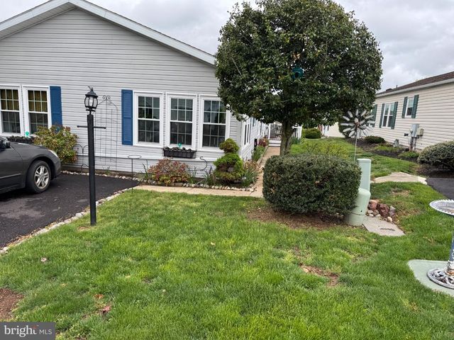 103 LILAC PL, Royersford, PA 19468