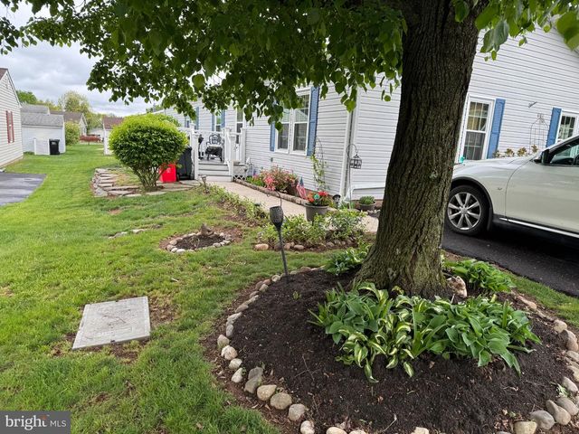 103 LILAC PL, Royersford, PA 19468