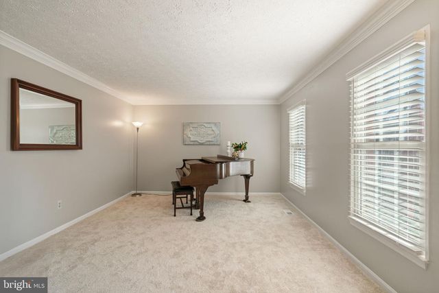 8510 CLEARRIDGE LN, Manassas, VA 20110